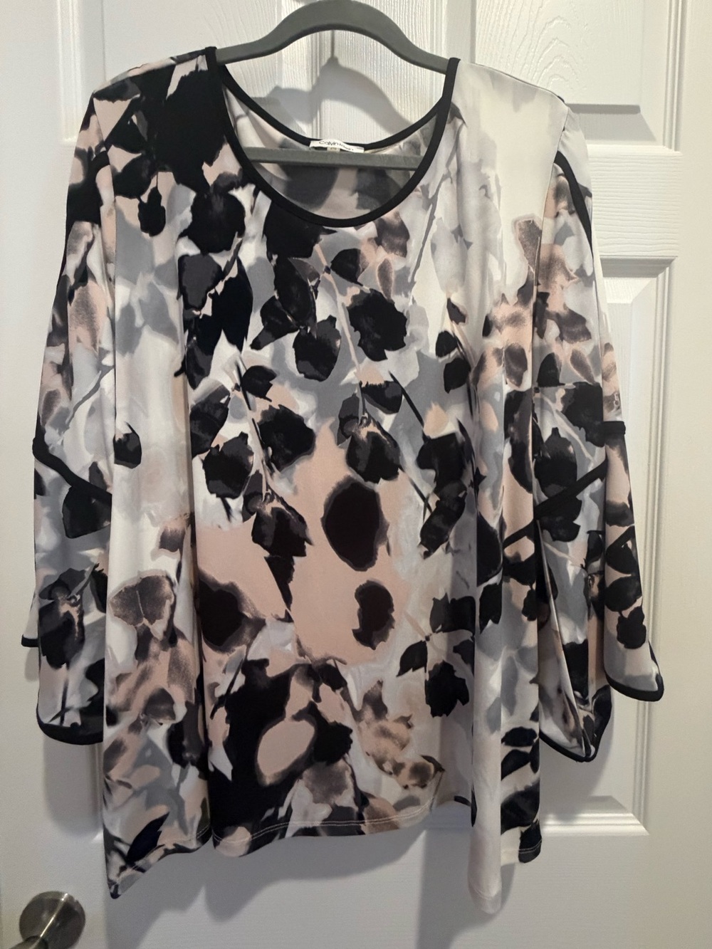 Calvin Klein Black & Cream Floral-Print Long Sleeve Top